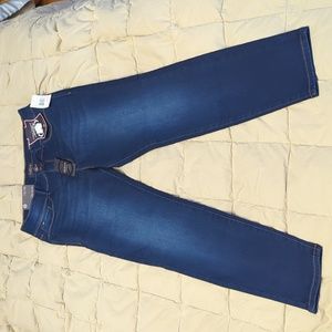 NWT Curve Appeal Curve Creator Womens Jeans size 10/30